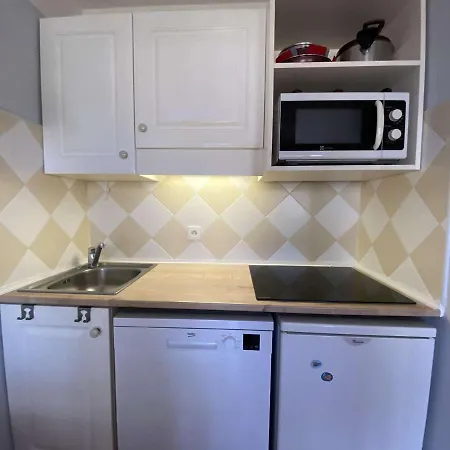 Les Issambres: 4 Couchages, Clim, Piscine, Parking - Fr-1-226-84 Apartment